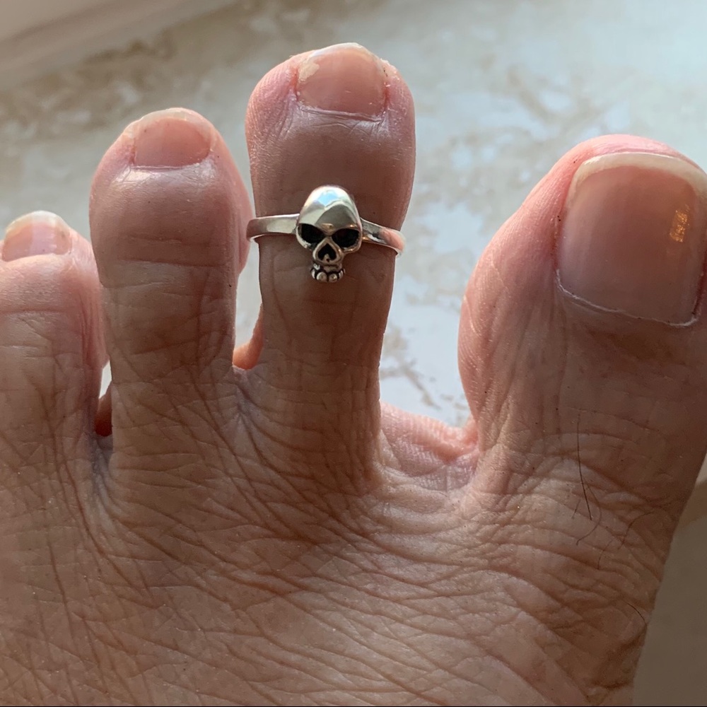 Sterling Silver Skull Toe Ring, Religious Rings, … - image 8